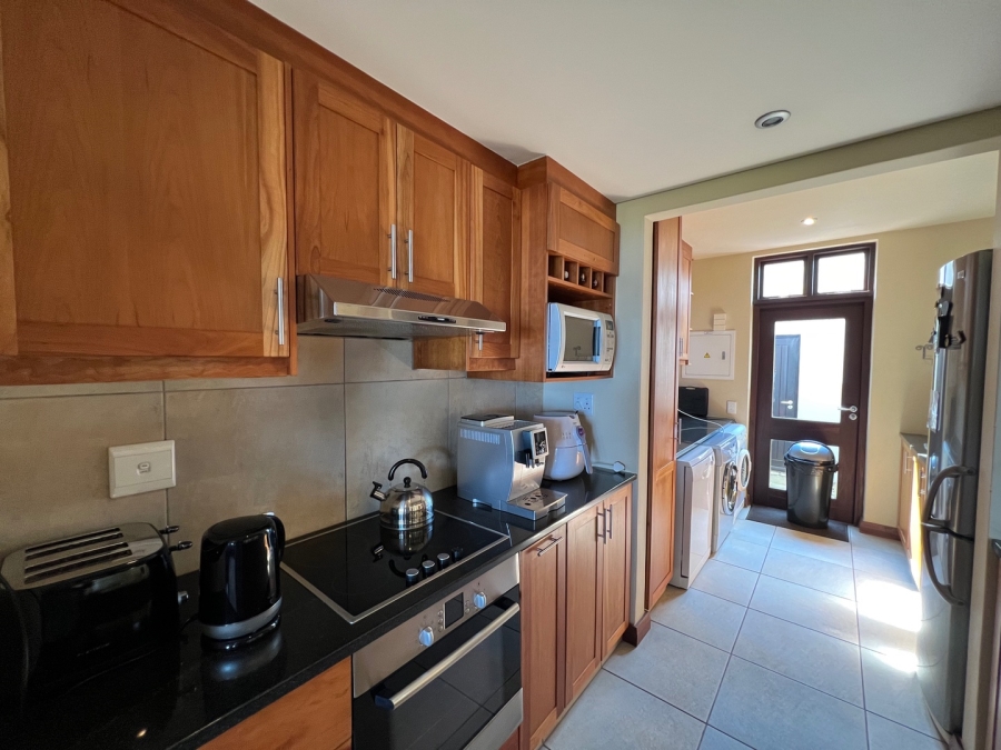 To Let 2 Bedroom Property for Rent in Oubaai Western Cape